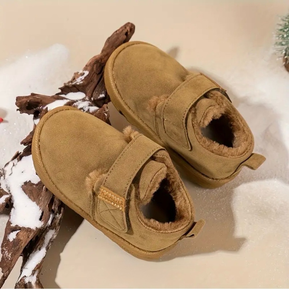Toddler Girls Snow Boots Non-Slip Rubber Fleece Lined Low-Top with Closure Sz 6
